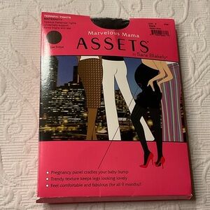 ASSETS by Sara Blakely Maternity Tights - Black opaque stripe. Size 3